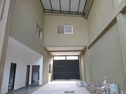 Galpon en Alquiler 36  mts Fondo