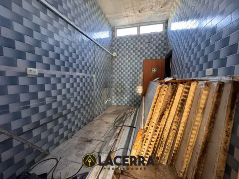 Venta de Lote c/ local comercial, en Villa Adelina