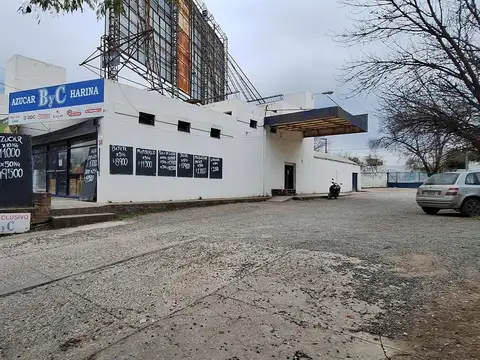 TERRENO EN VENTA CON LOCAL COMERCIAL Y DEPOSITO SOBRE AV. RAFAEL NUÑEZ BARRIO ARGÜELLO