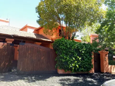 Casa en Venta de 5 dormitorios