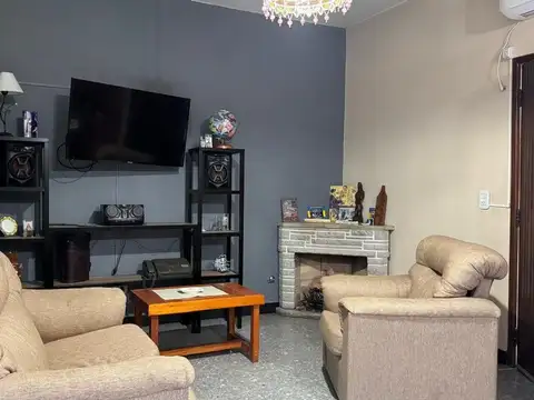 Depto Tipo Casa en Venta de 5 dormitorios