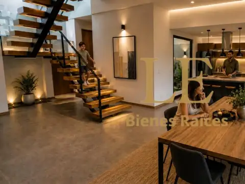 Casa en Venta con 5 cocheras
