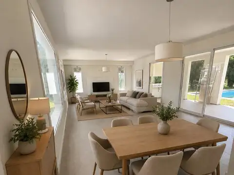 Casa 4 ambientes con 2 baños