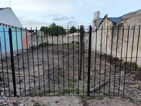 Terreno en Venta en Castelar Norte, USD 150.000