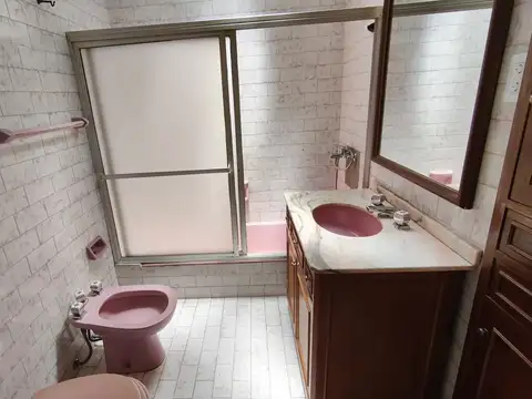 Depto Tipo Casa en Alquiler 50 años