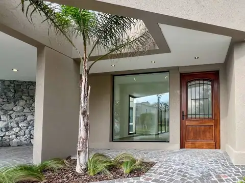 VENTA CASA 4 AMBIENTES FINCAS DE HUDSON