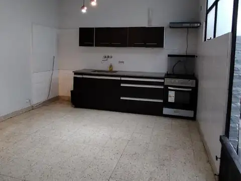 Depto Tipo Casa en Alquiler de 2 dormitorios