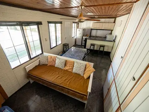 Venta casa de 3 dormitorios  con jardín y pileta, Oliveros