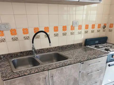 Departamento en Alquiler en Avellaneda, $ 550.000