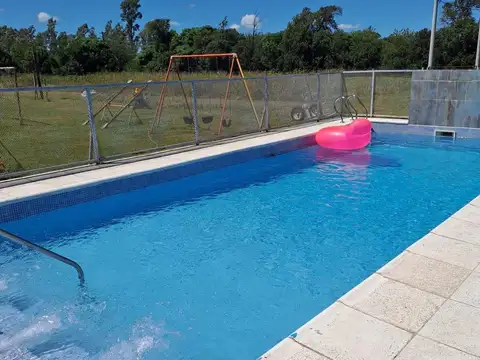 SE VENDE CASA MULTIFAMILAR C/MEGAQUINTA. ¡ACEPTA PERMUTA!