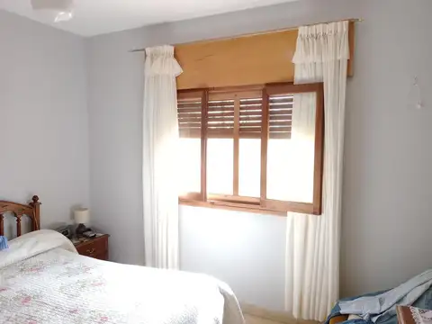 SE VENDE CASA MULTIFAMILAR C/MEGAQUINTA. ¡ACEPTA PERMUTA!