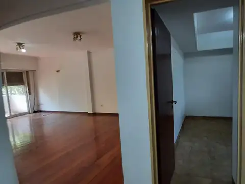 Departamento 4 ambientes con 3 baños