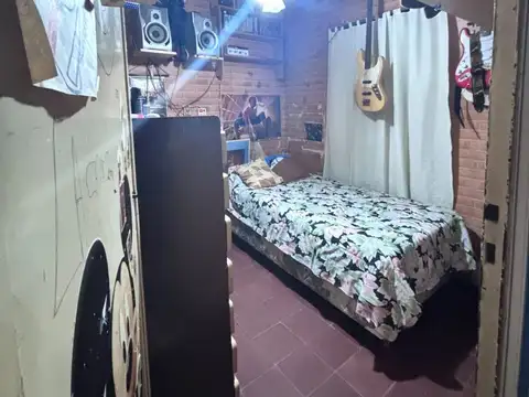 Casa 4 ambientes con 1 baño