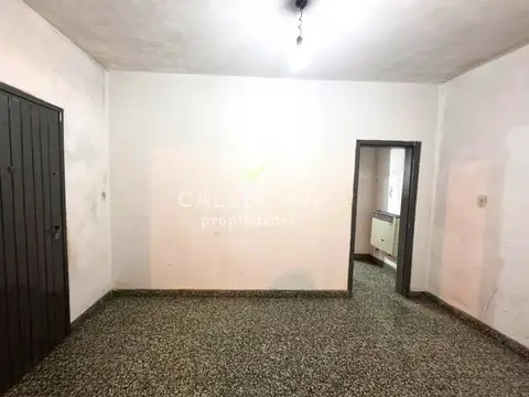 Depto Tipo Casa en Alquiler en Berazategui, $ 500.000