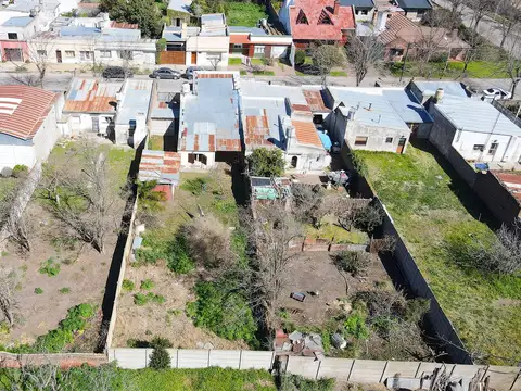 VENTA CASA 3 DORMITORIOS - EN BENITO JUAREZ