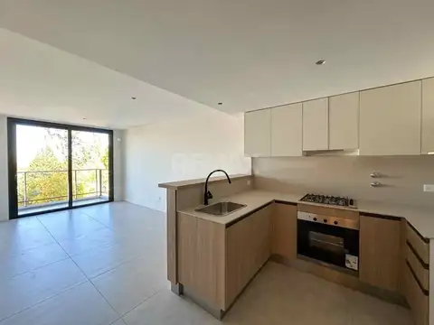 DEPTO EN ALQUILER 1 DORM. CON PATIO Y BALCON