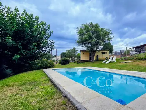 Casa en Venta con 1 cochera