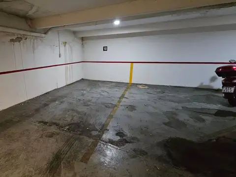 VENTA COCHERA CUBIERTA CENTRO SAN NICOLAS