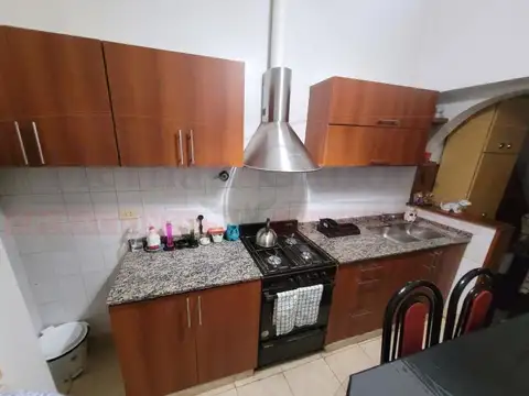 PH 4 AMBIENTES EN VENTA  EN LOMAS DEL MIRADOR