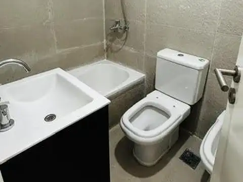 Departamento en Alquiler en Lomas de Zamora, $ 600.000