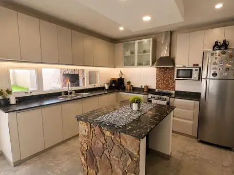 Casa en Venta de 4 dormitorios