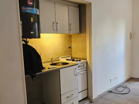 EXCELENTE AMBIENTE APTO PROFESIONAL O VIVIENDA UBICACION DE PRIVILEGIO