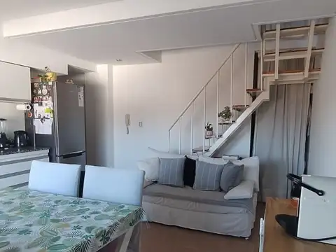 Depto Tipo Casa en Venta de 1 dormitorio