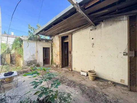 Casa a Demoler en Venta – Barrio Jorge Cura, Rosario