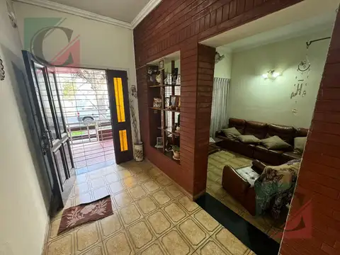 Casa 4 ambientes con cochera APTA CREDITO BANCO CIUDAD