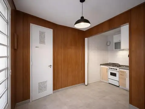 Casa 5 ambientes con 1 baño