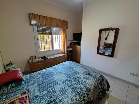 Casa en Venta con 5 cocheras