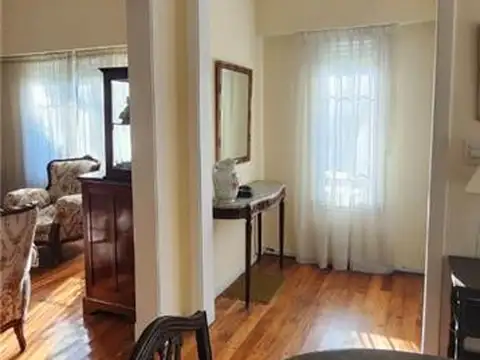 Casa en Venta en Vicente Lopez Vias / Maipu, USD 350.000