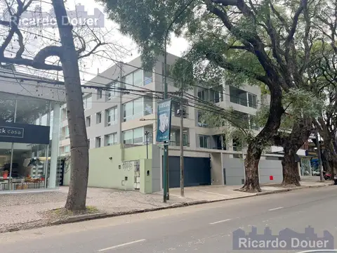 Av del Libertador  al 15400