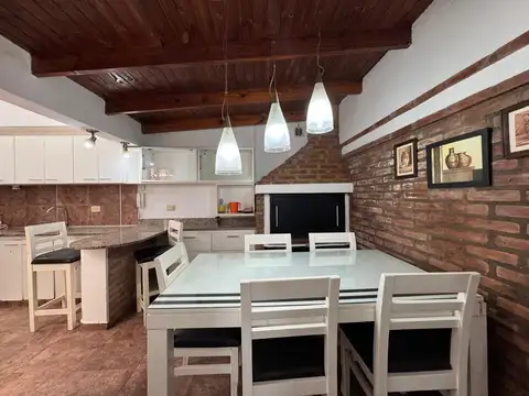 Casa en Venta al Este