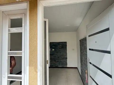 Depto Tipo Casa en Alquiler 40 años