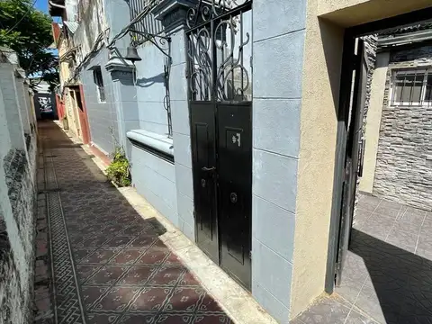 Depto Tipo Casa en Alquiler de 2 ambientes
