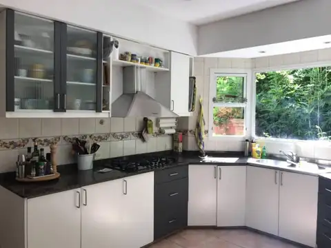 Chalet en Venta, ubicado en Lomas de San Isidro.