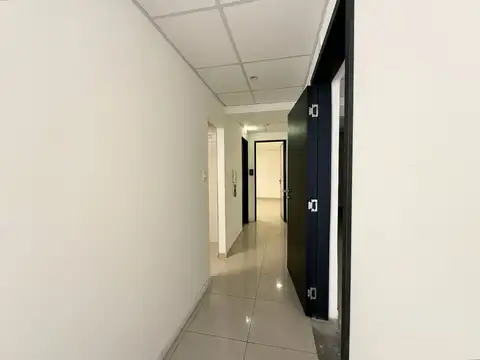 Oficina en Alquiler en Centro , $U 16.000