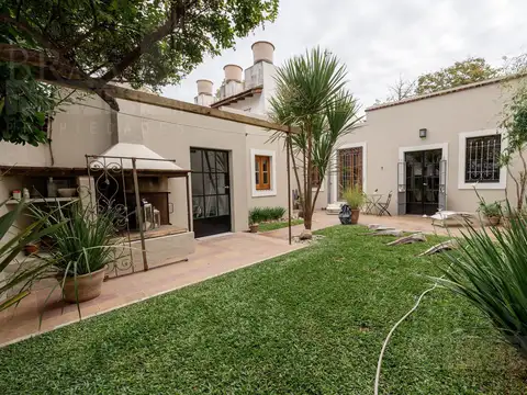 CASA FALABELLA / 3 AMB., JARDIN, PARRILLA... DIVINA!