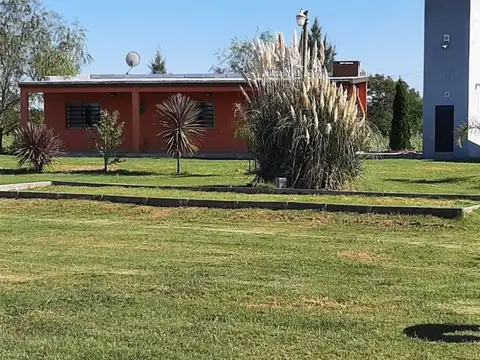 VENTA CASAS SOBRE LOTE 5000 M2. CHASCOMÚS