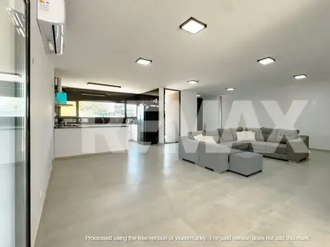 Casa 5 ambientes con 3 baños