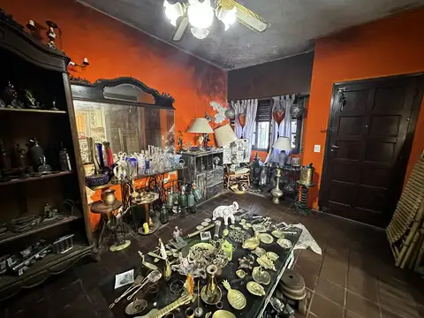 Casa 5 ambientes con 2 baños