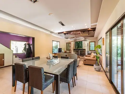 Casa 4 ambientes con 3 baños