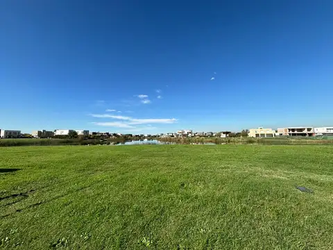 Terreno en Venta, FOS 33