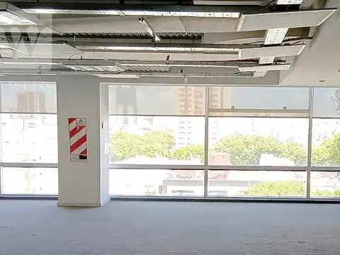 Edificio de Excelente categoría | Ubicación estratégica - Cómodos accesos