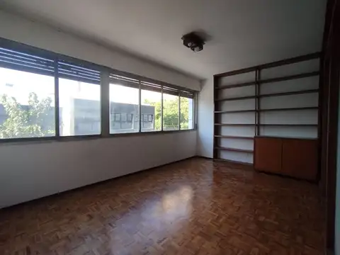 Avenida Libertador Brig. General Lavalleja 1500