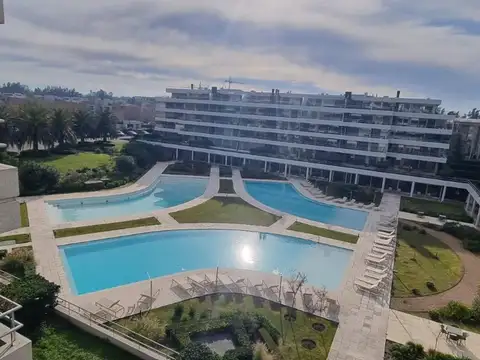 Departamento 4 ambientes con 3 baños