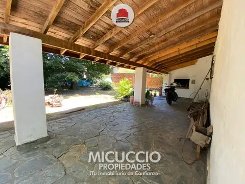Casa 2 ambientes con 1 baño
