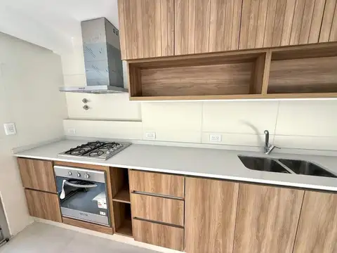 Depto Tipo Casa en Venta de 5 ambientes