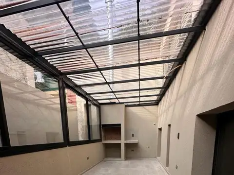 Depto Tipo Casa 2 ambientes con 1 baño
